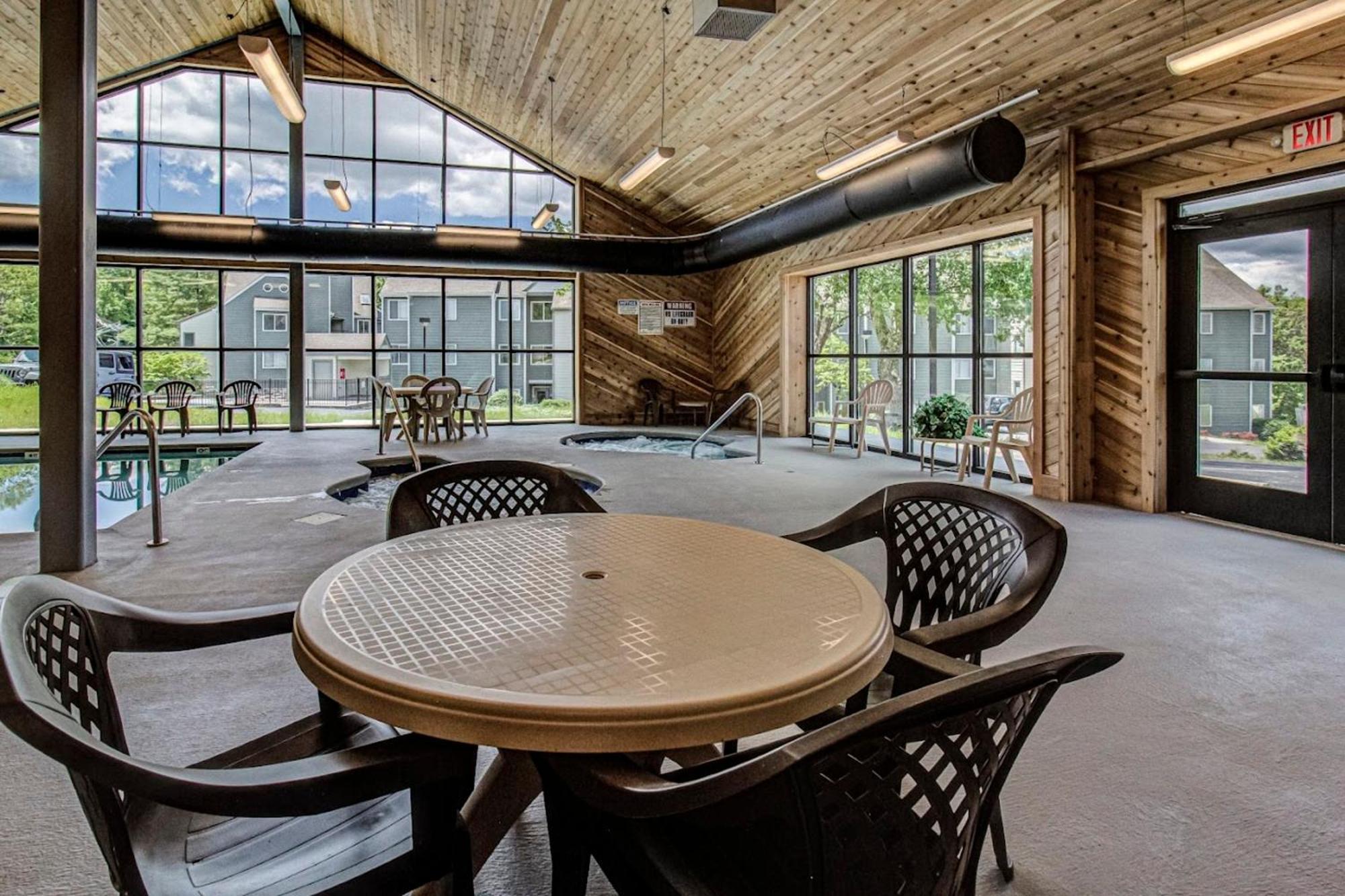 Smoky Mountains Studio With Balcony Gatlinburg Dış mekan fotoğraf